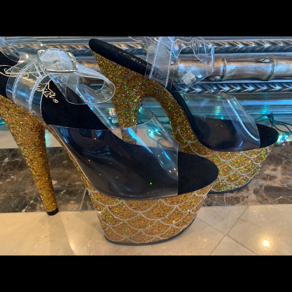 New Gold Mermaid Pleaser Heels Size 8
